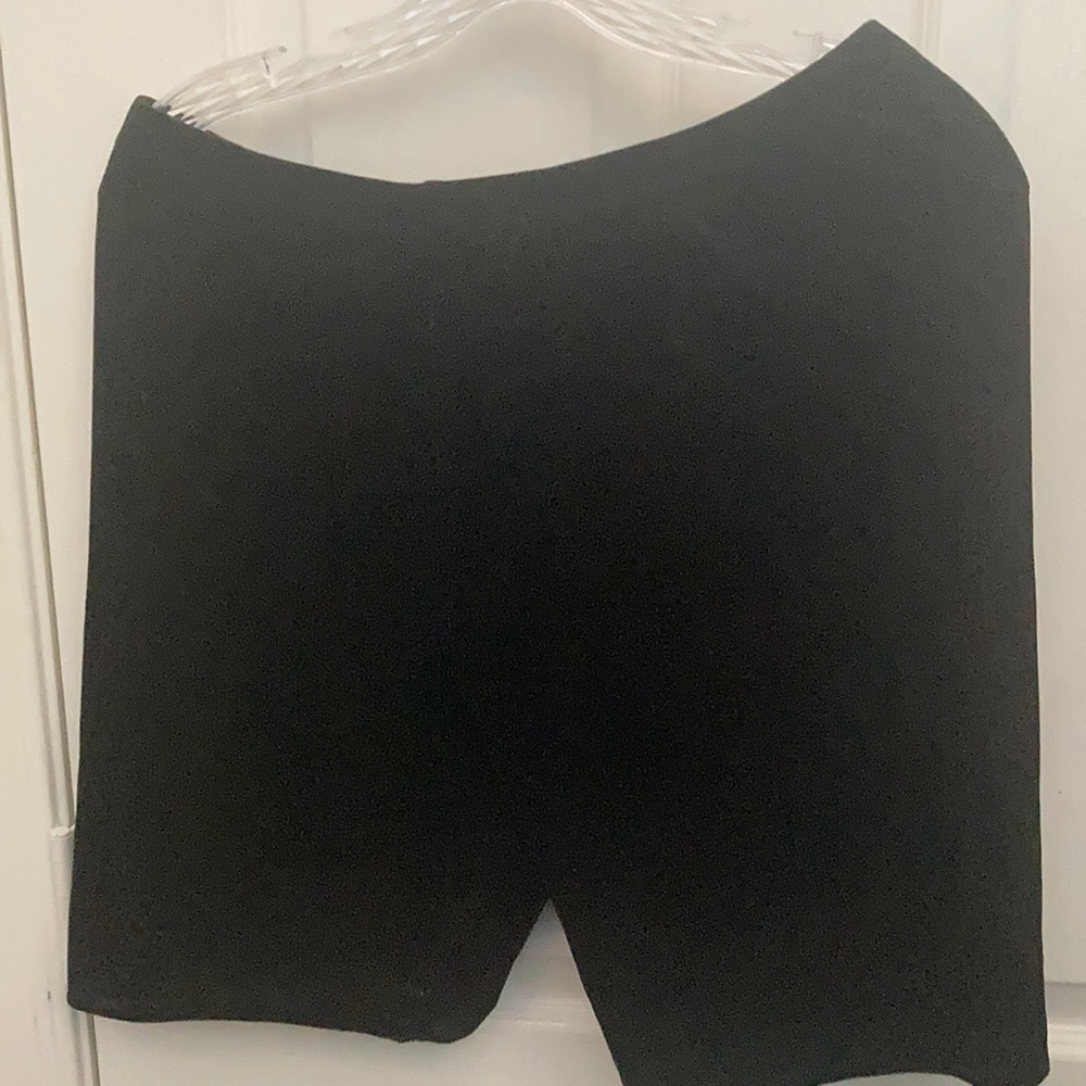 FINAL MARKDOWN Bozzolo ladies stretch velvet shorts 1x